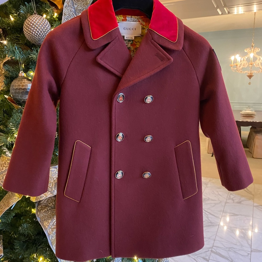 Boys Gucci wool coat. Only worn twice. Purchased in Milan Italy.